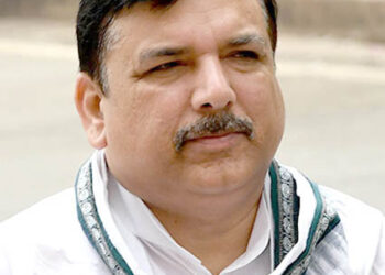 سنجے سنگھ نے جیل میں ’اپواس‘ رکھا، ہم وطنوں سے جمہوریت کی حفاظت کے لیے متحد ہونے کی اپیل کی