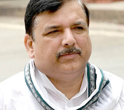 سنجے سنگھ نے جیل میں ’اپواس‘ رکھا، ہم وطنوں سے جمہوریت کی حفاظت کے لیے متحد ہونے کی اپیل کی