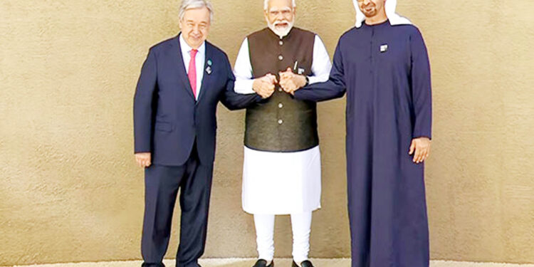 اپنے مفاد کو چھوڑ کر صاف توانائی کی سپلائی چین کو مضبوط کریں