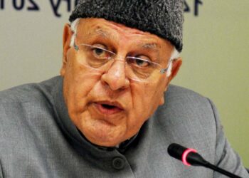 موجودہ نظام کو بدلنے کیلئے ہندو، مسلم، سکھ اور عیسائیوں کو مل کر مقابلہ کرنا ہوگا: ڈاکٹر فاروق عبداللہ