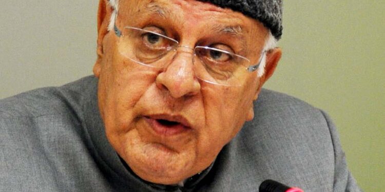 موجودہ نظام کو بدلنے کیلئے ہندو، مسلم، سکھ اور عیسائیوں کو مل کر مقابلہ کرنا ہوگا: ڈاکٹر فاروق عبداللہ