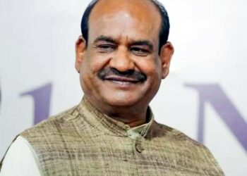 حکمراںجماعت اور اپوزیشن دونوں کواسپیکر کے فیصلوں کا احترام کرنا چاہئے:لوک سبھا اسپیکر