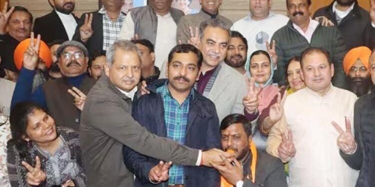 عام انتخابات سے قبل سپریم کورٹ سے بی جے پی کو بڑا جھٹکا