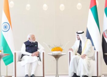 مندر کا افتتاح کرنے متحدہ عرب امارات پہنچے نریندر مودی