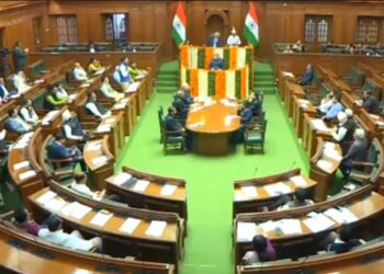 بی جے پی کے خلاف’آپ‘ایم ایل اے کا زبردست احتجاج