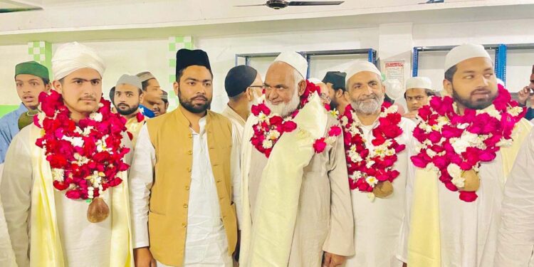 سات دن میں ایک قرآن ضرورپڑھیں:مفتی ساجد