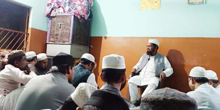 مدرسہ اشرف العلوم جی بلاک سییلم پور میں تراویح مکمل