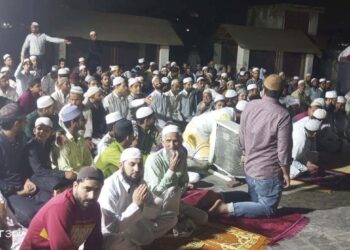 بارہویں شب میں نماز تراویح میں قرآن کریم مکمل