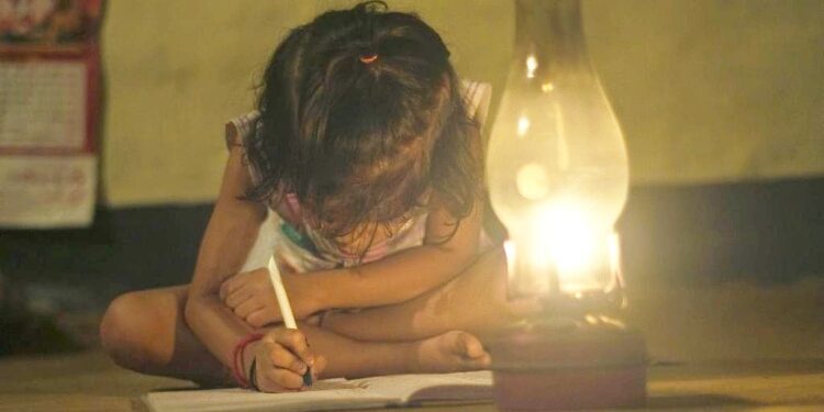 روشنی کے بغیر تعلیم ممکن نہیں