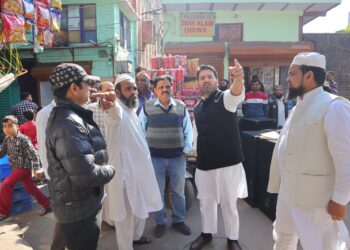 ڈپٹی میئر آل محمد اقبال نےحلقہ کے عوام سے ملاقات کی