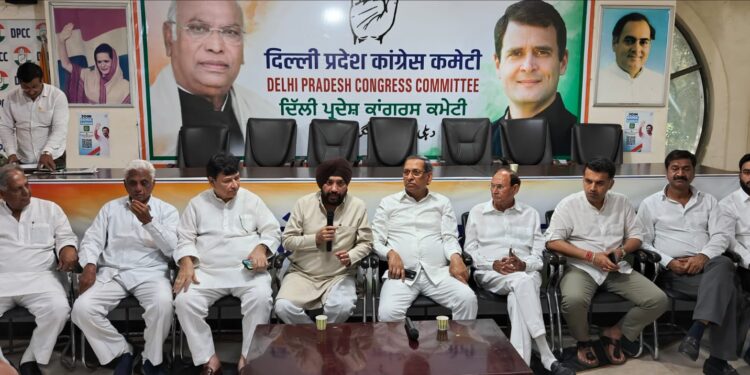 بی جے پی سرکاری اداروں کا غلط استعمال کر کے کرپشن کر رہی ہے: اروندر سنگھ لولی