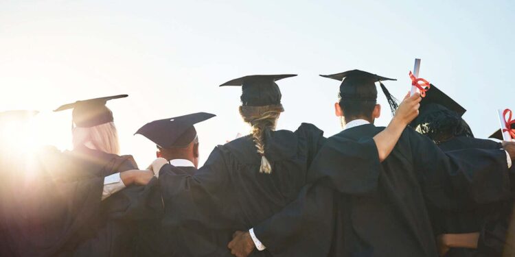 فارغ التحصیل طلباء وطالبات !!