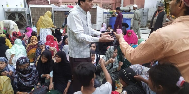 ہمدرد نیشنل فاؤنڈیشن کی جانب سے مختلف مساجد میں افطار کااہتمام