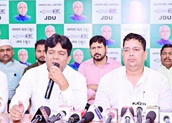 لالو خاندان کی طرح علی اشرف فاطمی بھی اپنے مفاد سے اوپر نہیں اٹھ سکے : ڈاکٹر خالد انور