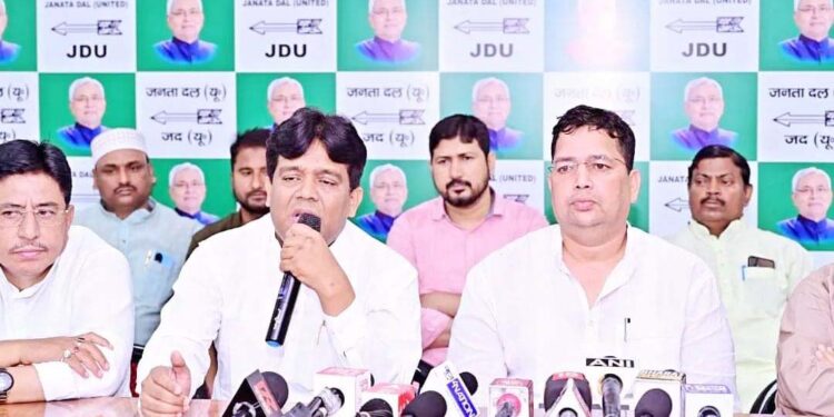 لالو خاندان کی طرح علی اشرف فاطمی بھی اپنے مفاد سے اوپر نہیں اٹھ سکے : ڈاکٹر خالد انور