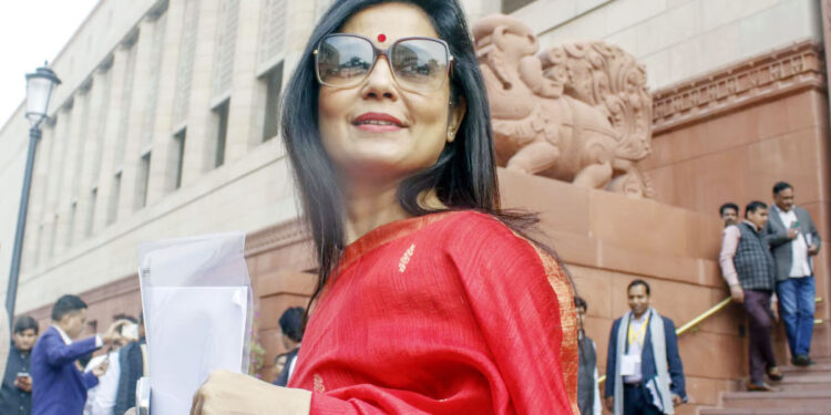 ای ڈی نے مہوا موئترا اور درشن ہیرانندانی کو 28 مارچ کوتفتیش کے لیے طلب کیا