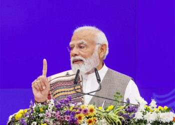 وزیر اعظم مودی نے احمد آباد، گجرات میں ترقیاتی کاموں کا افتتاح کیا اور سنگ بنیاد رکھا