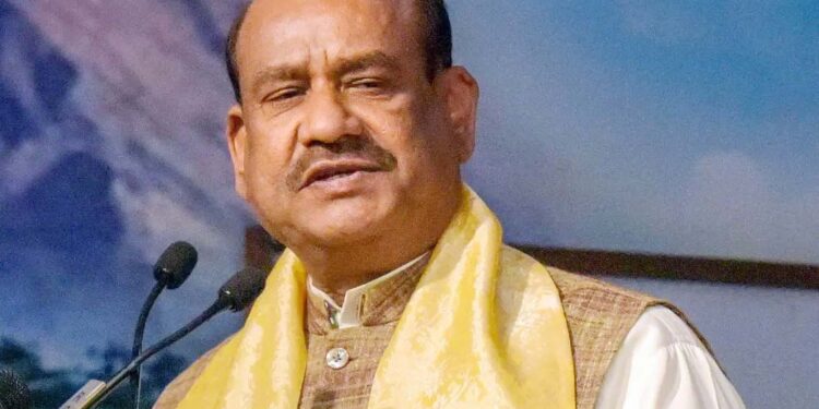 نوجوان ہندوستان کو عالمی ترقی کا قائد بنائیں گے:اوم برلا