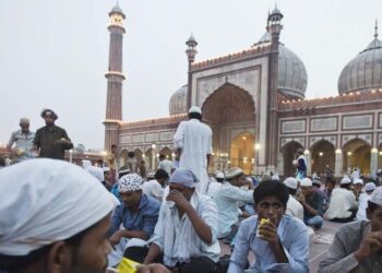 ہر سال رمضان آتا ہے لیکن آخری روزہ گذرتے ہی سب کچھ پھر بدل جاتا ہے!