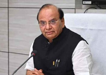 وی کے سکسینہ نے سی ایم کجریوال کو لکھا خط  کہا- دہلی سب سے آلودہ اور ناپاک دارالحکومت بن گئی