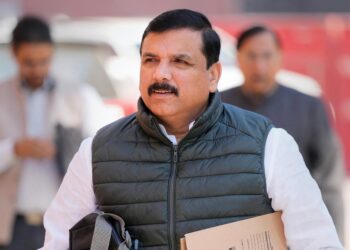 راؤس ایونیو کورٹ نے جیل انتظامیہ کو سنجے سنگھ کو حلف لینے کے لیے پارلیمنٹ لے جانے کا حکم دیا ہے