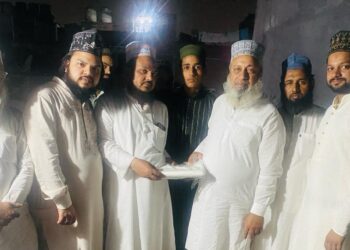 سولہ ویں شب کی نماز تراویح میں قرآن کریم مکمل