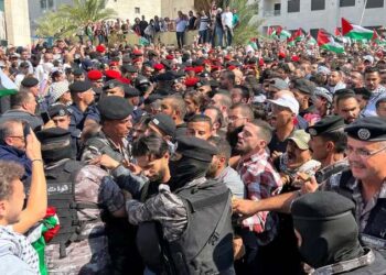 ھنیہ کے دورہ تہران کے بعد عرب ملکوں میں مظاہروں کی اپیل
