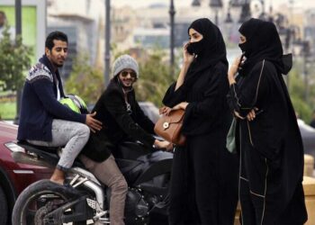 خواتین کو چھیڑنے والے اوباشوں کو نشان عبرت بنانے کیلئے سعودیہ میں انوکھی سزا متعارف