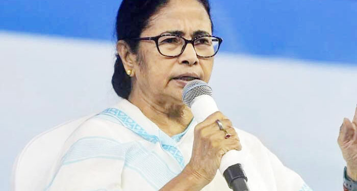 کلکتہ ہائی کورٹ کے حکم کے خلاف ممتا حکومت کی عرضی پر سپریم کورٹ میں پیر کو سماعت