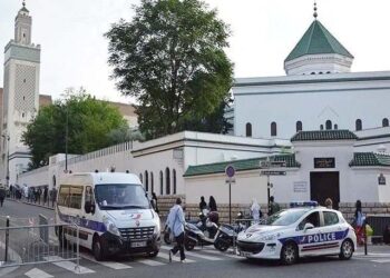 فرانس میں ماہ مقدس کے دوران بھی مساجد کی بے حرمتی