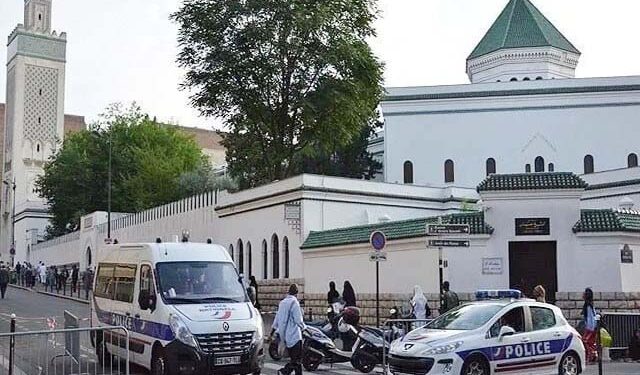 فرانس میں ماہ مقدس کے دوران بھی مساجد کی بے حرمتی