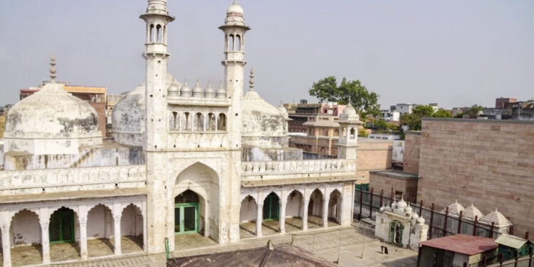 گیانواپی مسجد کے تہہ خانے میں پوجا پر نہیں لگے گی روک، سپریم کورٹ نے مسلم فریق کو دیا جھٹکا