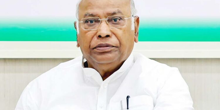 کانگریس کا 2024کا منشور جاری، غریبوں کو انصاف فراہم کرنے کا وعدہ