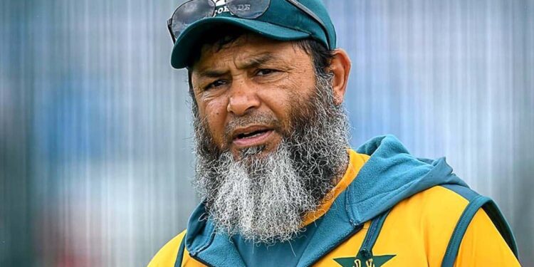 مشتاق احمد ٹی 20 ٹوئنٹی ورلڈ کپ تک بنگلہ دیش کے اسپن کوچ رہیں گے