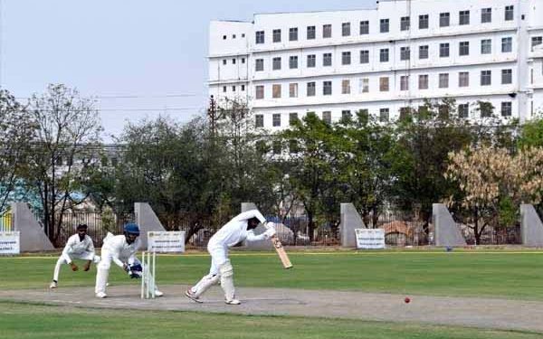 کانپور یونیورسٹی نے جلگاؤں یونیورسٹی کو سپر اوور میں 2 رن سے شکست دی