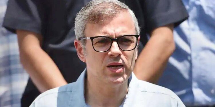 اگر کشمیر میں ترقی اور خوشحالی آئی ہے تو بی جے پی اپنے اُمیدوار میدان میں کیوں نہیں اُتارتی:عمر عبداللہ