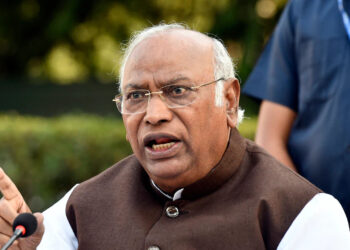 وزیر اعظم نریندر مودی کے بیان پر کھڑگے کا جوابی حملہ