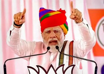 ایک طرف مودی کی ضمانت اور دوسری طرف کانگریس کی بربادی کا ماڈل: مودی