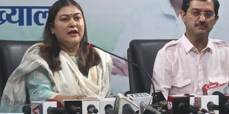 اقتدار پر بیٹھے نریندر مودی کو کسی چیز سے کوئی سروکار نہیں: راگنی نائک