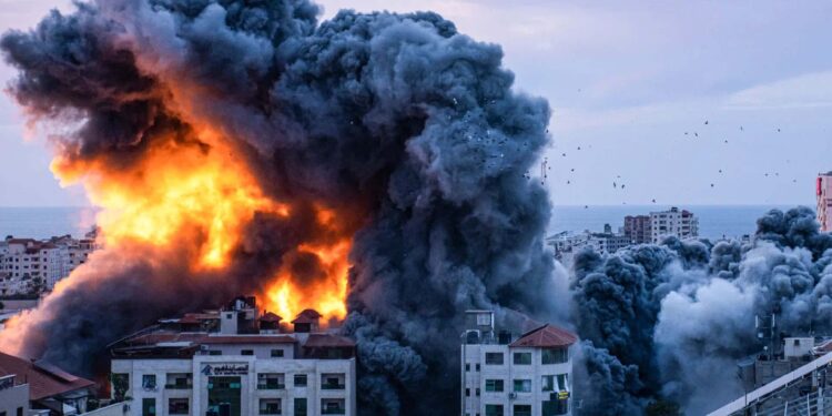 اسرائیل کی ہسپتالوں پر براہ راست فائرنگ، مزید 85 فلسطینی شہید