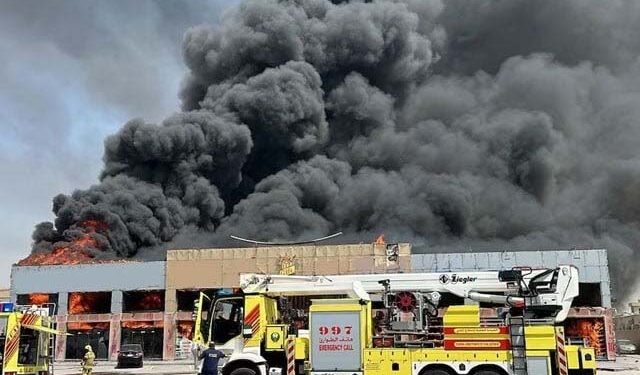 ایشیائی باشندے نے محبوبہ کو قتل کرکے دکان کو آگ لگادی؛3 پاکستانی زخمی