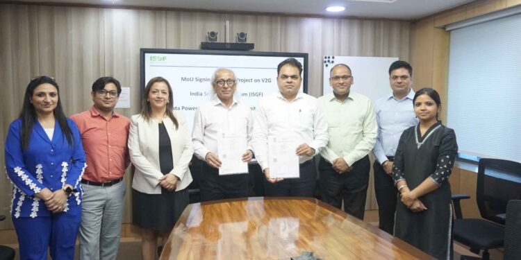 وہیکل ٹو گرڈ ٹیکنالوجی ڈیمونسٹریشن پروجیکٹ کیلئے ایم اویوپردستخط