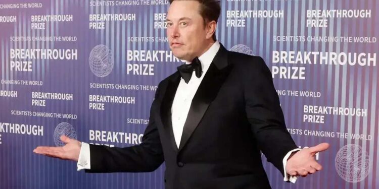 ایلون مسک ایک بار پھر دنیا کے امیر ترین انسان بن گئے