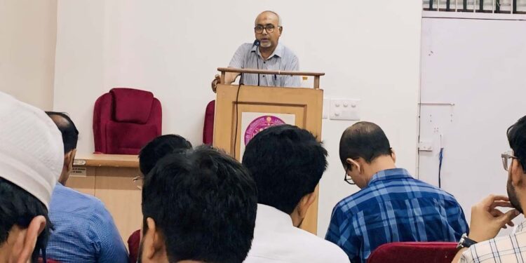 شعبہ عربی دہلی یونیورسٹی میں ویکلی ریسرچ اسکالرزپروگرام