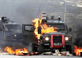 رفح میں فلسطینی جوانوں اور صہیونی فوجیوں میں گھمسان کی جنگ، صیہونی فوجی ہلاک فوجی گاڑی تباہ