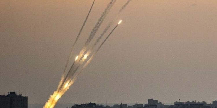 تل ابیب کے مختلف علاقوں پر استقامتی گروہوں کے جوابی حملے