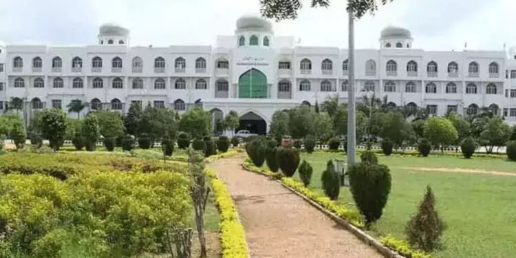 مانو کے ایم اے پبلک ایڈمنسٹریشن میں داخلے جاری