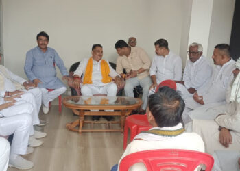 بیتیا پارلیمانی سیٹ پر کئی برادریاں