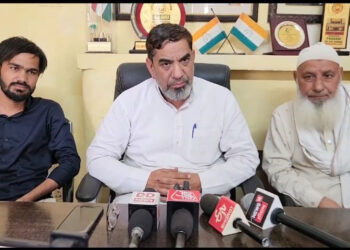 آفتاب احمد نے بجلی و پینے کے پانی کی فراہمی کے لیے اعلیٰ حکام سے کی بات