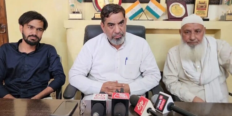 آفتاب احمد نے بجلی و پینے کے پانی کی فراہمی کے لیے اعلیٰ حکام سے کی بات